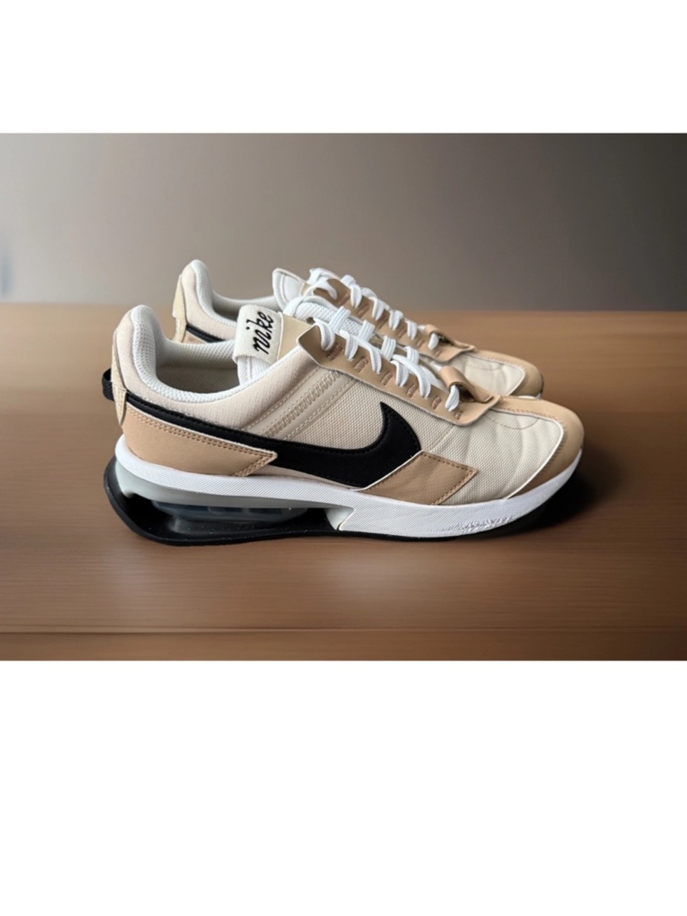 Nike Air Max Pre-Day Oatmeal Color Womens Size 8